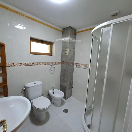 Casa Da Furninha Na Branda Da Bouca Dos Homens * Mourim
