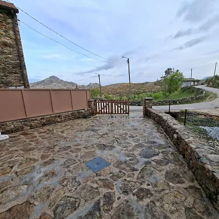 Casa Da Furninha Na Branda Da Bouca Dos Homens