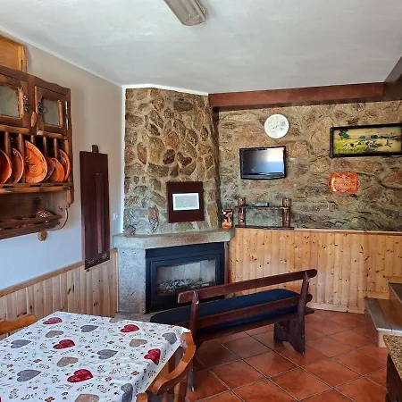 Casa vacanze Casa Da Furninha Na Branda Da Bouca Dos Homens