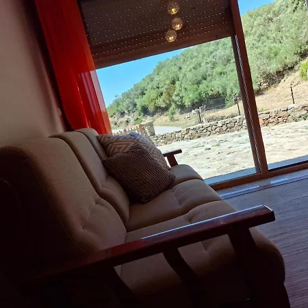 Casa vacanze Casa Da Furninha Na Branda Da Bouca Dos Homens