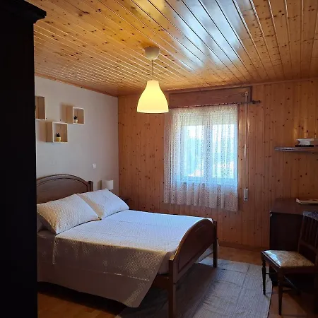 Casa Da Furninha Na Branda Da Bouca Dos Homens